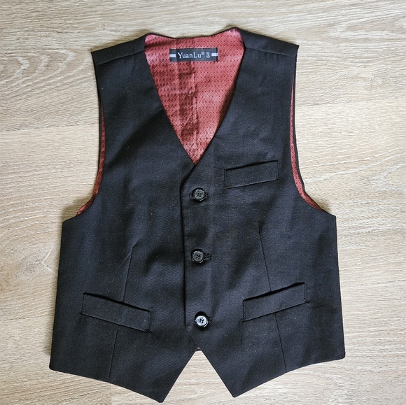 Yuan Lu Boys Tuxedo Suit (Coat & Vest) - Size 6 - Picture 4 of 11
